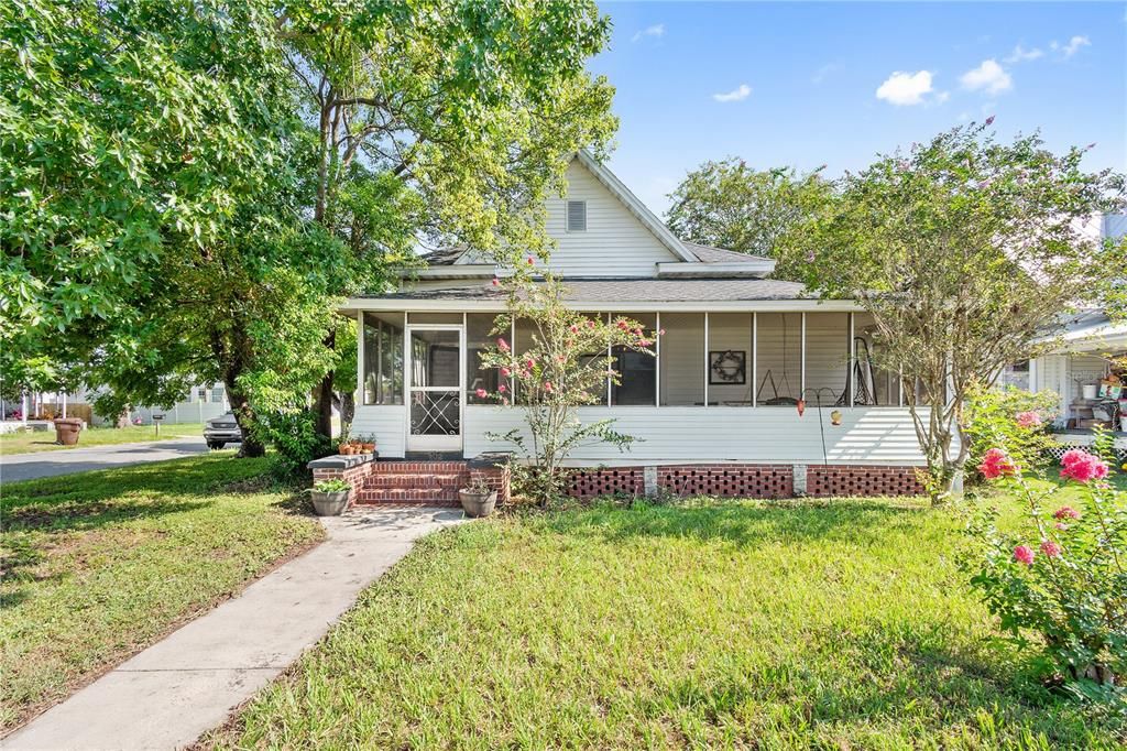 En Venta: $230,000 (3 camas, 2 baños, 1562 Pies cuadrados)