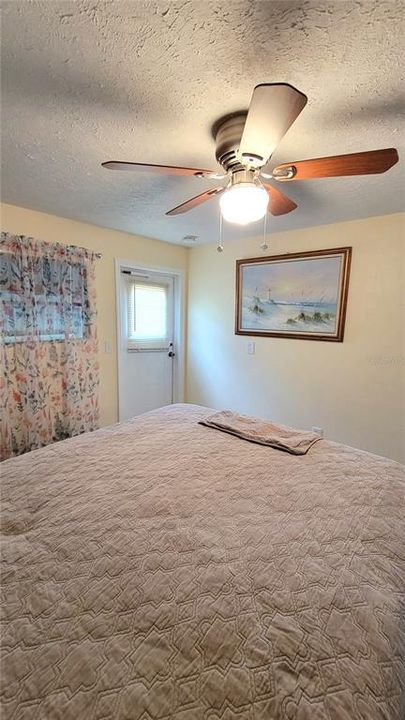 For Sale: $82,500 (1 beds, 1 baths, 559 Square Feet)