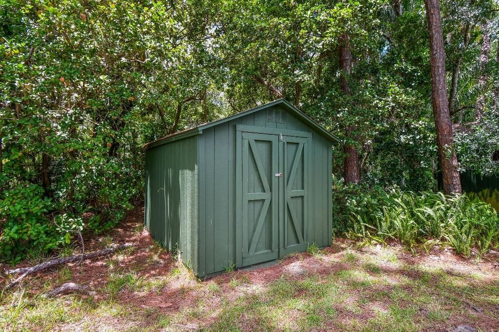 Под контрактом: $399,900 (3 спален, 2 ванн, 1906 Квадратных фут)