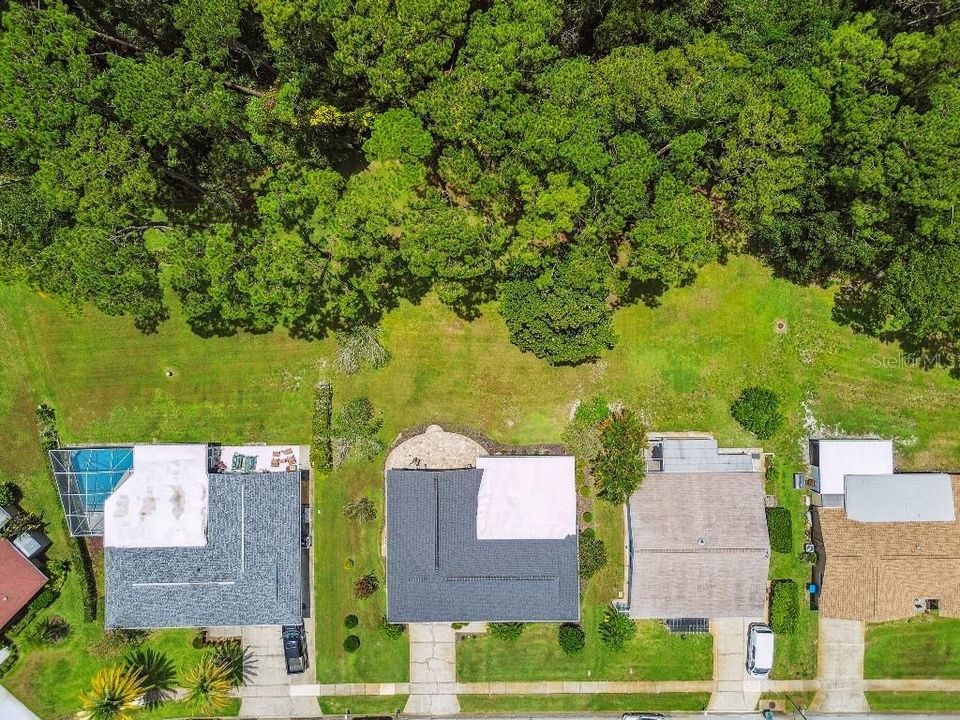 Под контрактом: $399,900 (3 спален, 2 ванн, 1906 Квадратных фут)