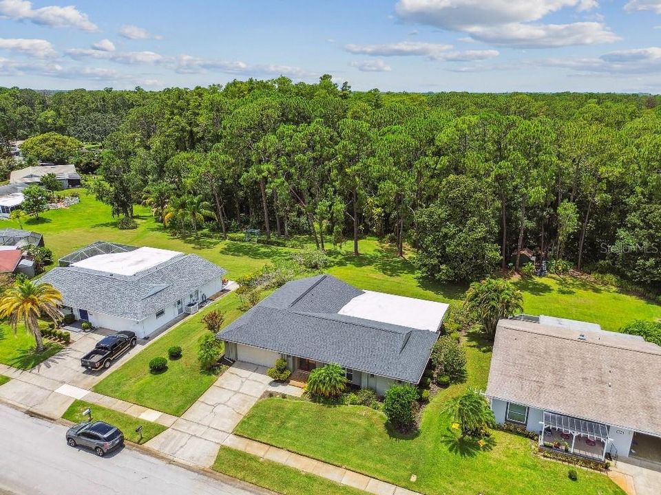 Под контрактом: $399,900 (3 спален, 2 ванн, 1906 Квадратных фут)