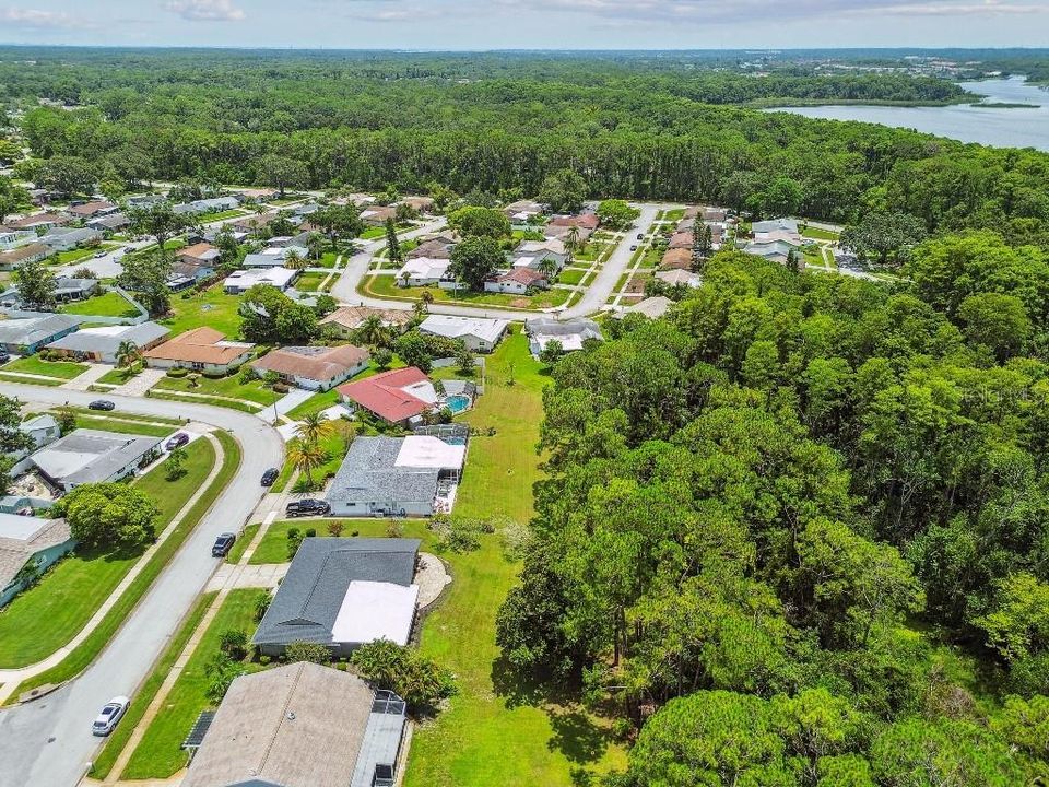 Под контрактом: $399,900 (3 спален, 2 ванн, 1906 Квадратных фут)