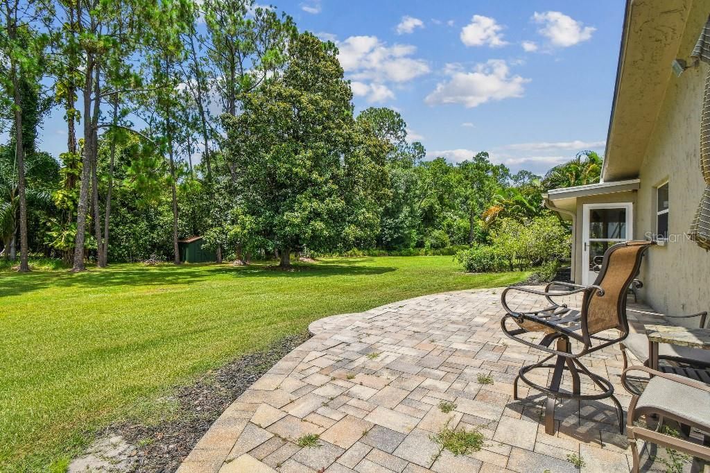 Под контрактом: $399,900 (3 спален, 2 ванн, 1906 Квадратных фут)