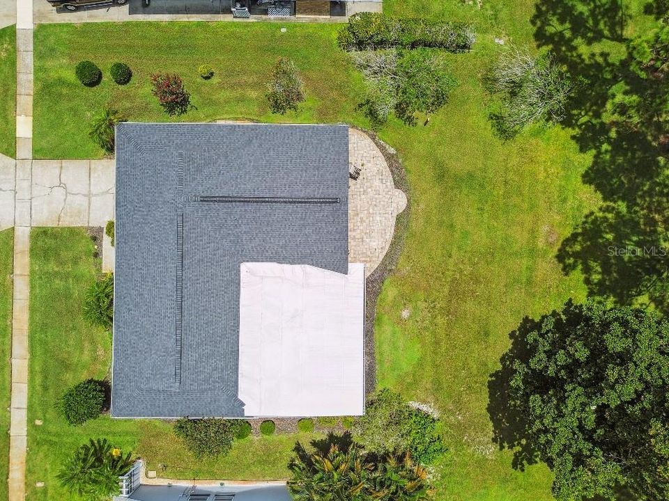 Под контрактом: $399,900 (3 спален, 2 ванн, 1906 Квадратных фут)