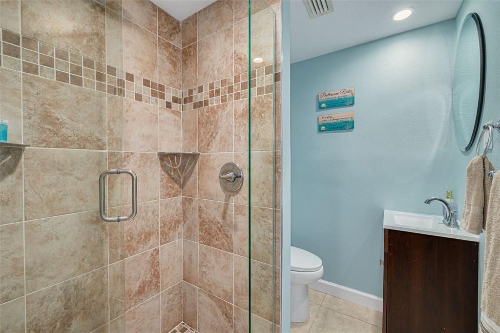 For Sale: $395,000 (2 beds, 2 baths, 1172 Square Feet)