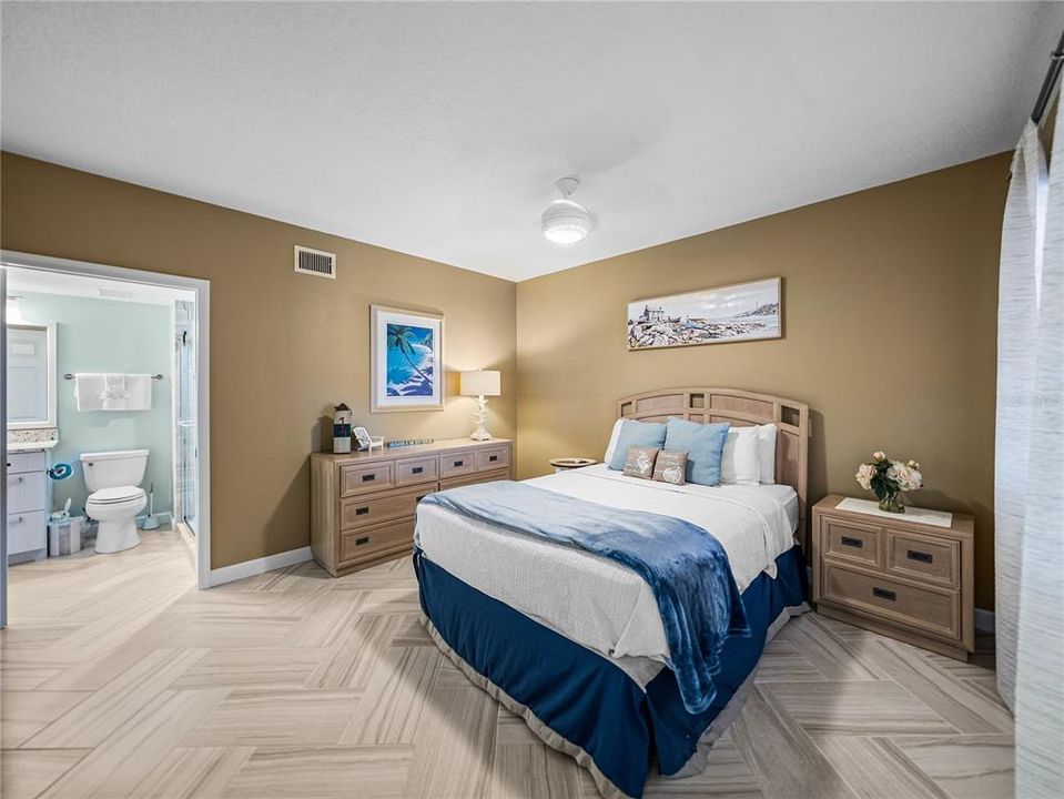 Active With Contract: $1,409,000 (3 beds, 2 baths, 1534 Square Feet)