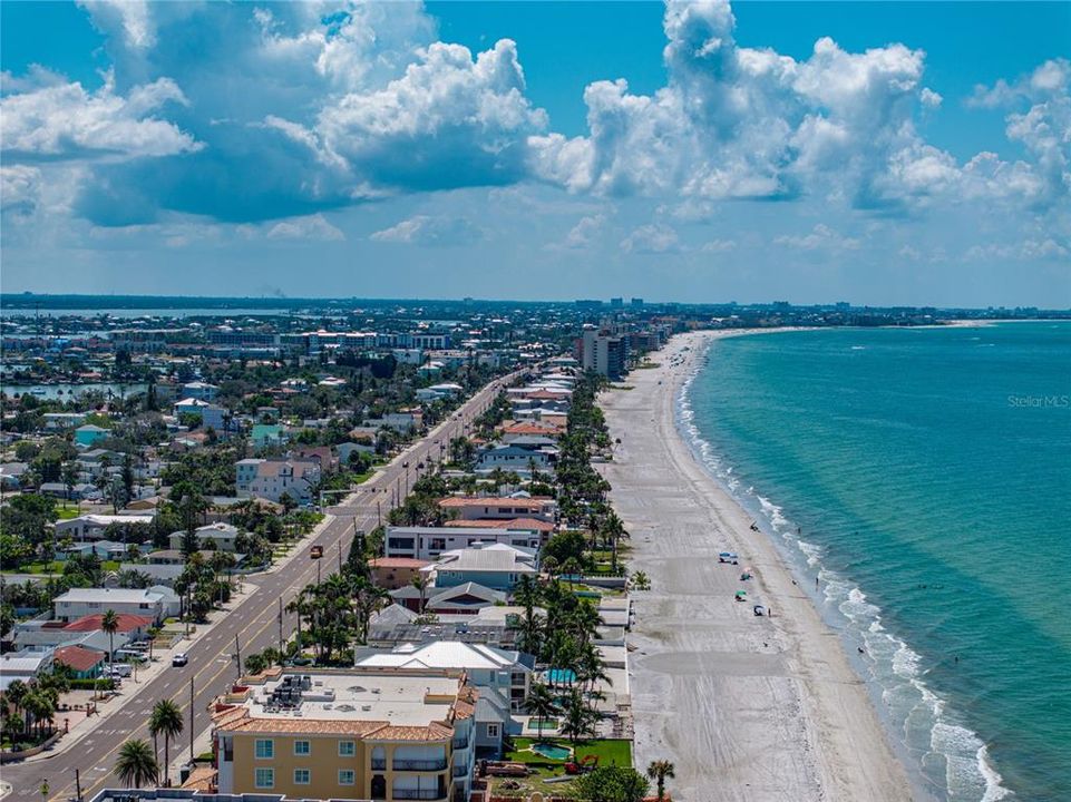 Active With Contract: $1,409,000 (3 beds, 2 baths, 1534 Square Feet)