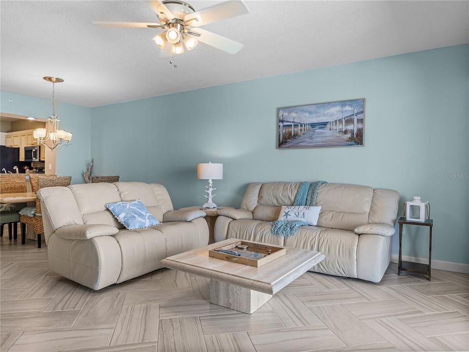 Active With Contract: $1,409,000 (3 beds, 2 baths, 1534 Square Feet)