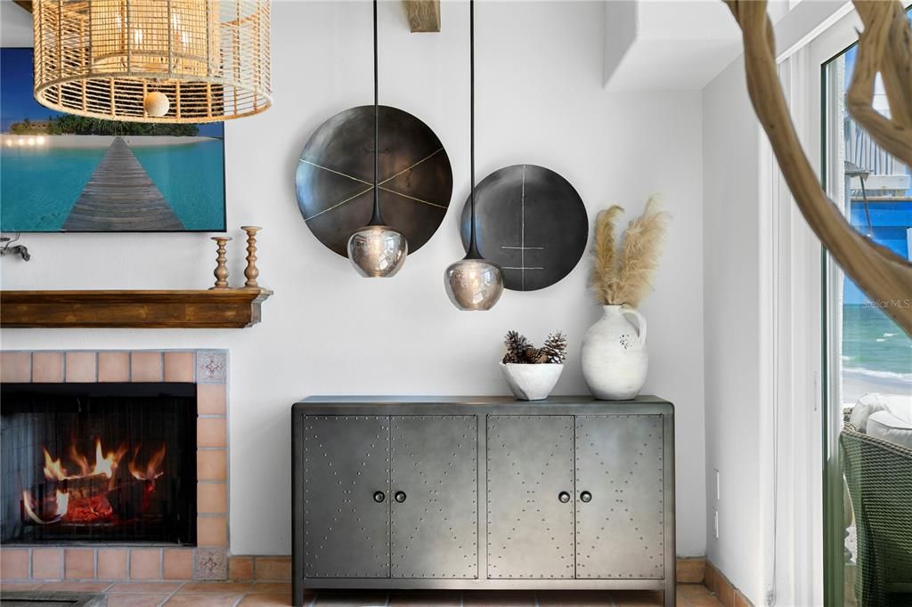 出租: $20,000 (4 贝兹, 3 浴室, 3046 平方英尺)