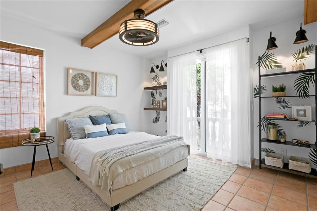 出租: $20,000 (4 贝兹, 3 浴室, 3046 平方英尺)