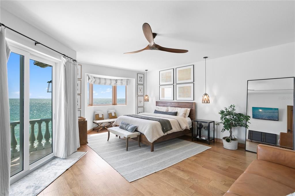 出租: $20,000 (4 贝兹, 3 浴室, 3046 平方英尺)