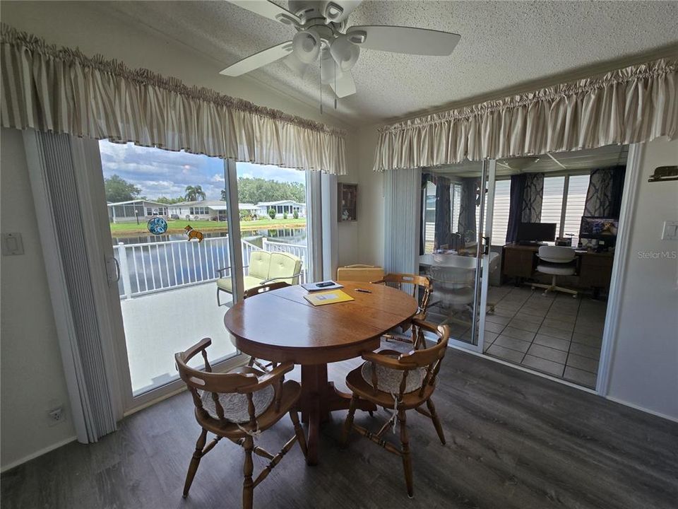 For Sale: $214,000 (2 beds, 2 baths, 1366 Square Feet)