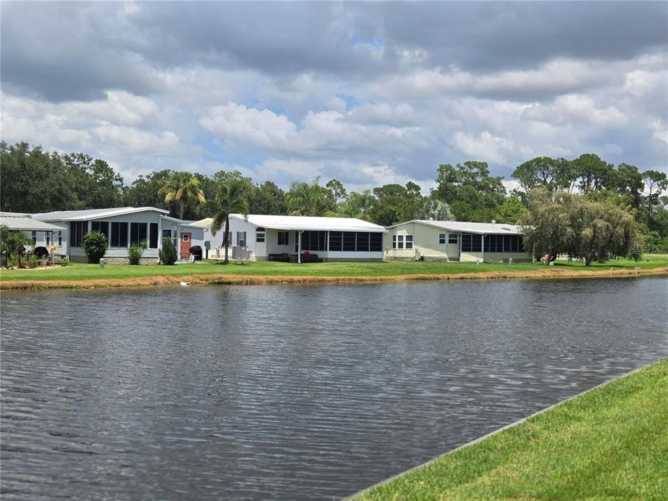 For Sale: $214,000 (2 beds, 2 baths, 1366 Square Feet)