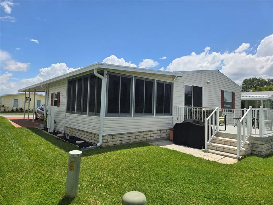 For Sale: $214,000 (2 beds, 2 baths, 1366 Square Feet)