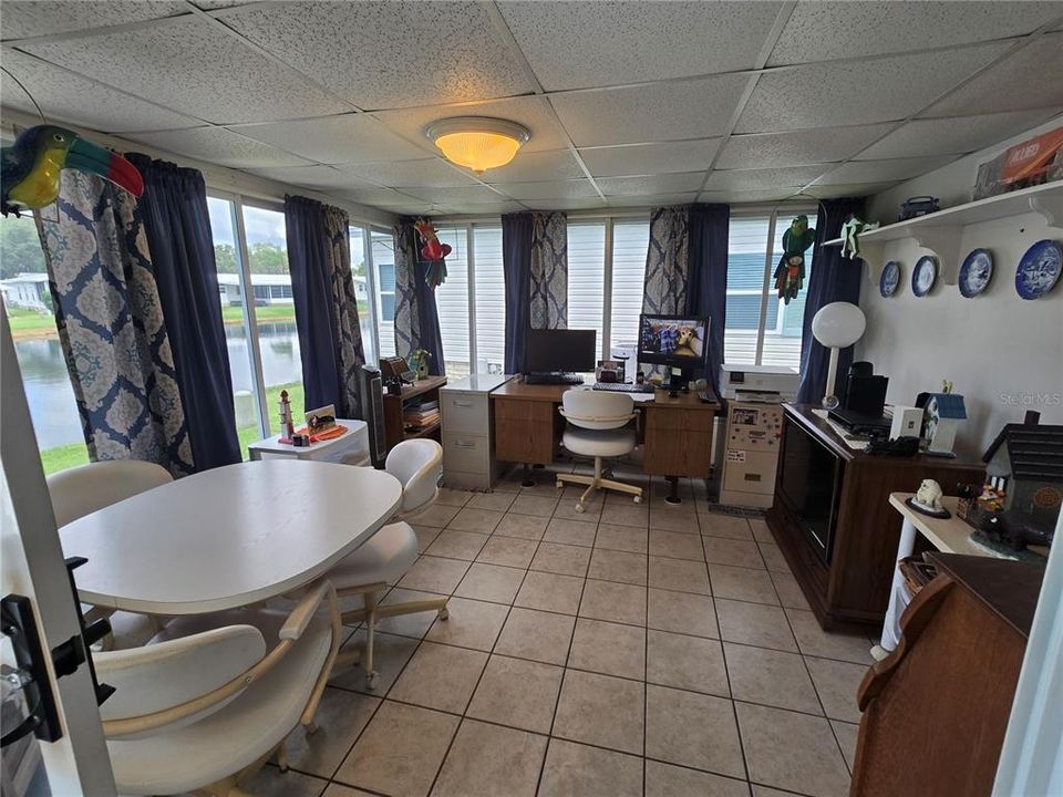 For Sale: $214,000 (2 beds, 2 baths, 1366 Square Feet)