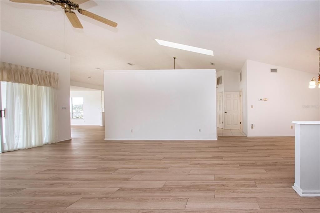 На продажу: $380,000 (3 спален, 2 ванн, 2366 Квадратных фут)