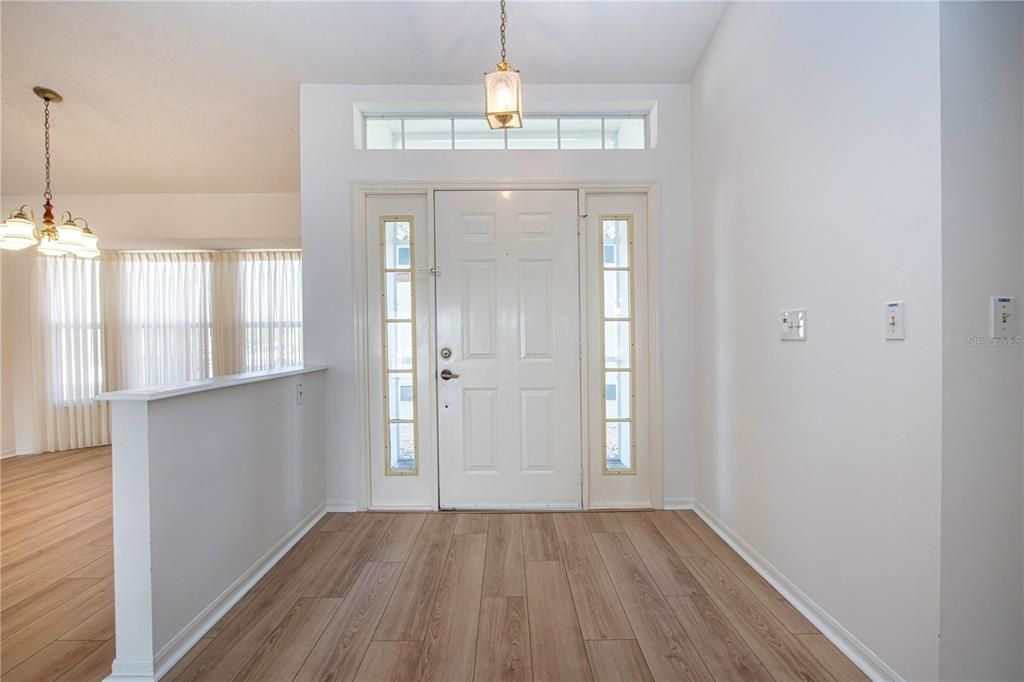 На продажу: $380,000 (3 спален, 2 ванн, 2366 Квадратных фут)