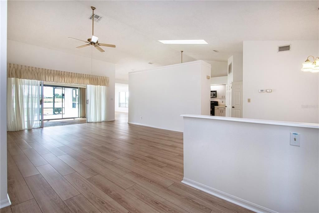 На продажу: $380,000 (3 спален, 2 ванн, 2366 Квадратных фут)