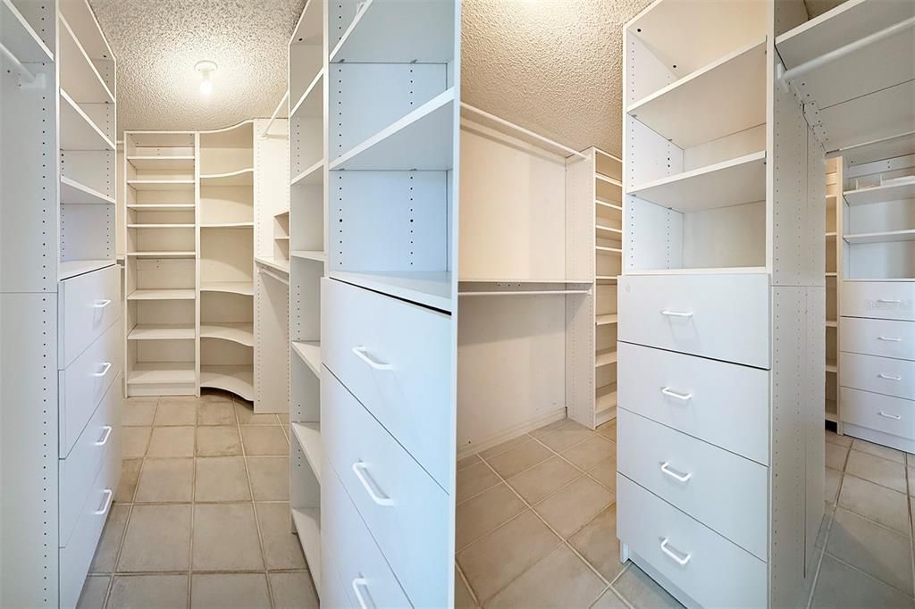 На продажу: $380,000 (3 спален, 2 ванн, 2366 Квадратных фут)