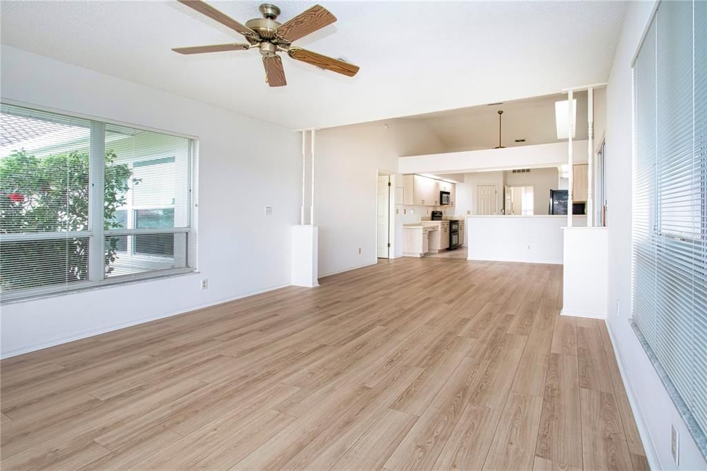 На продажу: $380,000 (3 спален, 2 ванн, 2366 Квадратных фут)