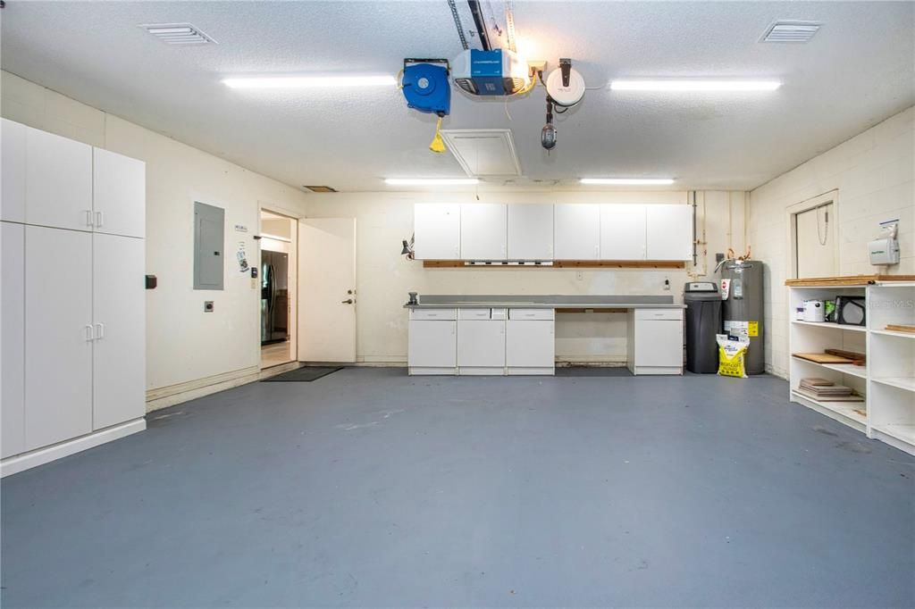 На продажу: $380,000 (3 спален, 2 ванн, 2366 Квадратных фут)