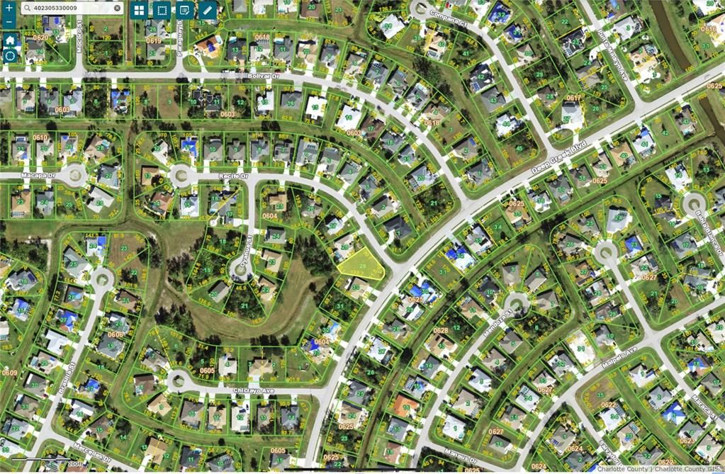 На продажу: $28,000 (0.23 acres)