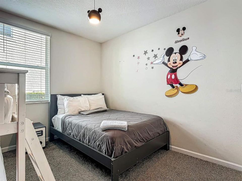 For Sale: $310,000 (3 beds, 2 baths, 1388 Square Feet)