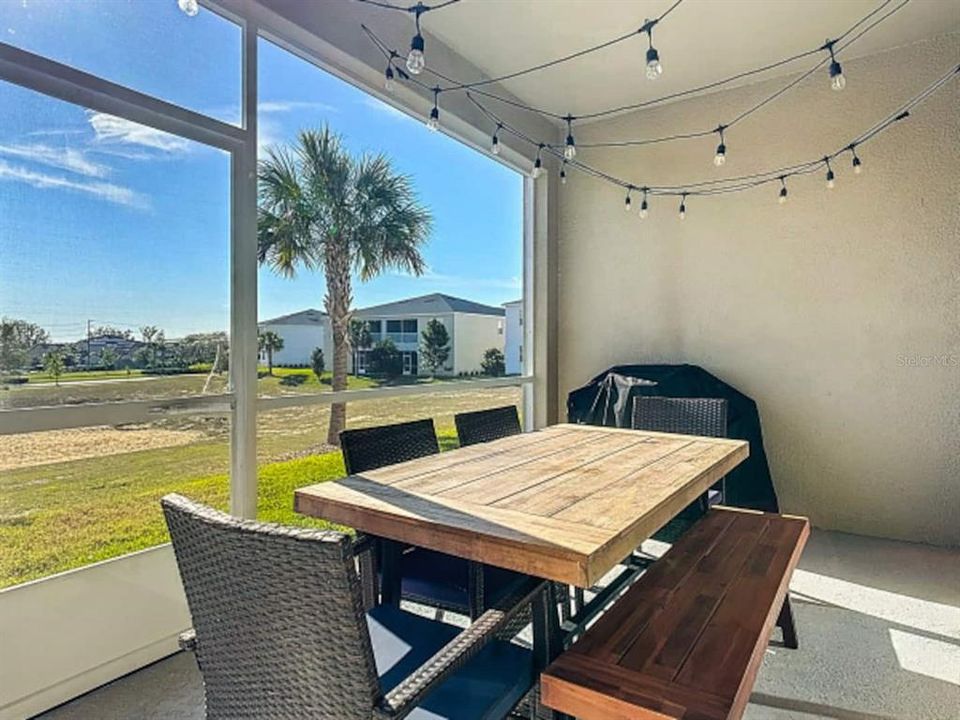 For Sale: $310,000 (3 beds, 2 baths, 1388 Square Feet)