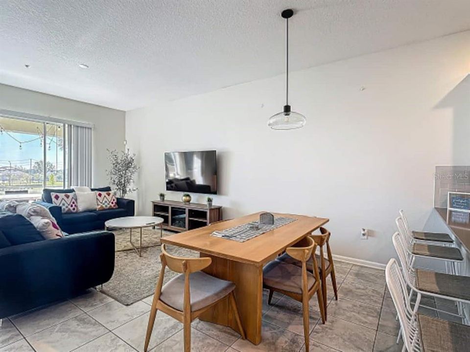 For Sale: $310,000 (3 beds, 2 baths, 1388 Square Feet)