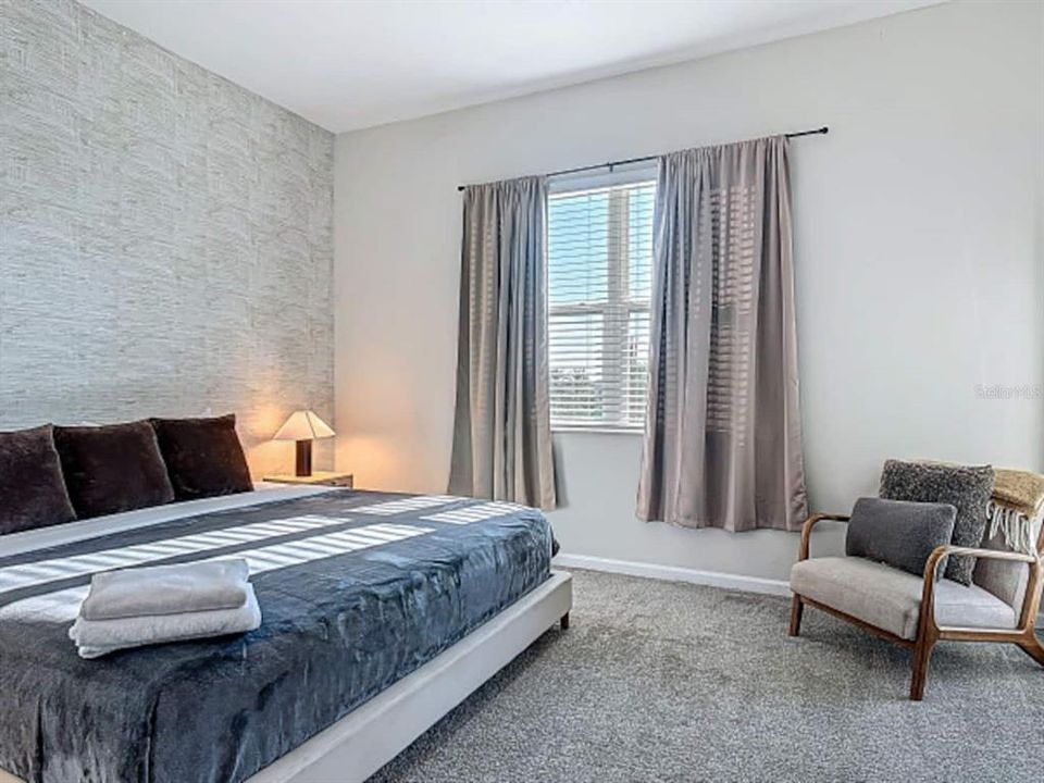 For Sale: $310,000 (3 beds, 2 baths, 1388 Square Feet)