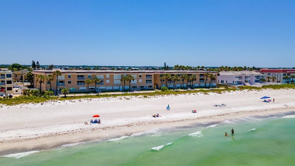 出租: $3,500 (2 贝兹, 2 浴室, 1065 平方英尺)