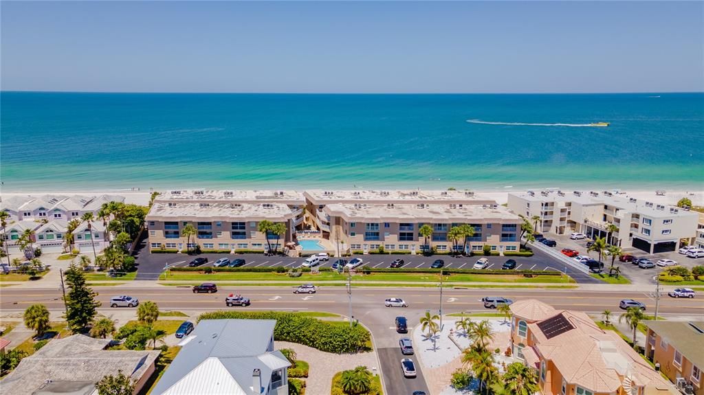 出租: $3,500 (2 贝兹, 2 浴室, 1065 平方英尺)