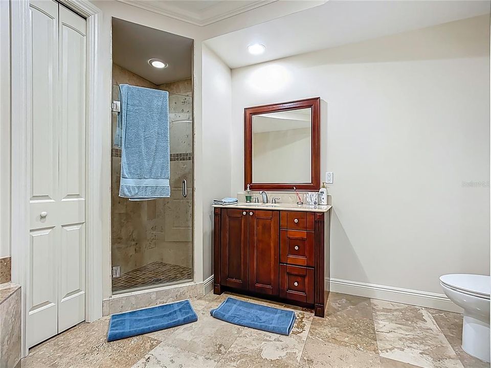 For Sale: $304,000 (3 beds, 2 baths, 1323 Square Feet)