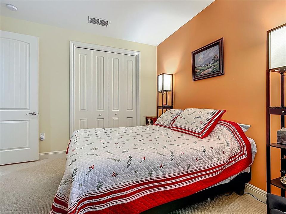 For Sale: $304,000 (3 beds, 2 baths, 1323 Square Feet)