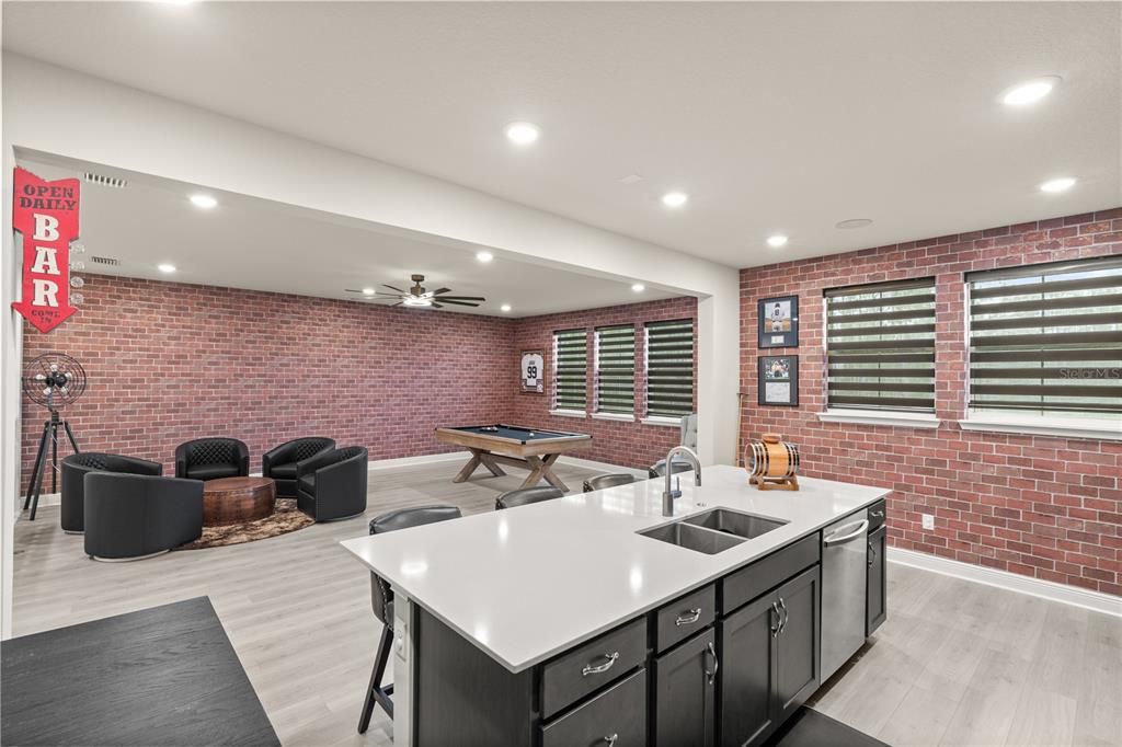 En Venta: $1,125,000 (5 camas, 4 baños, 4693 Pies cuadrados)