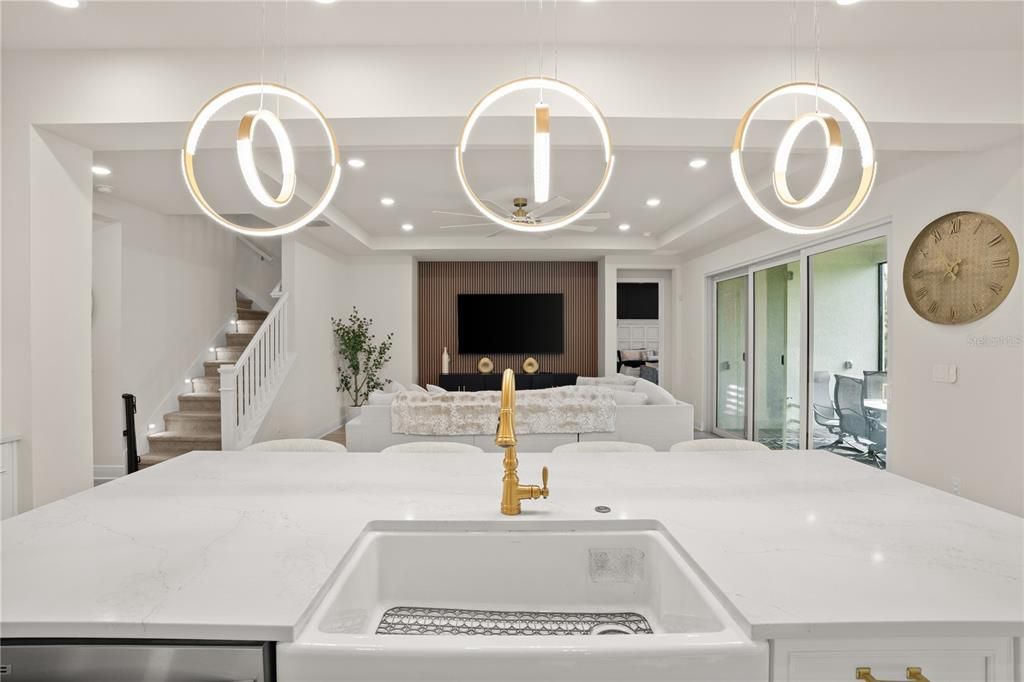 En Venta: $1,125,000 (5 camas, 4 baños, 4693 Pies cuadrados)