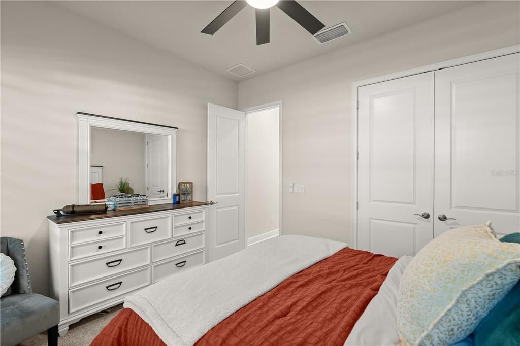 En Venta: $1,125,000 (5 camas, 4 baños, 4693 Pies cuadrados)