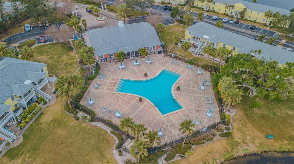 For Sale: $170,000 (1 beds, 1 baths, 668 Square Feet)