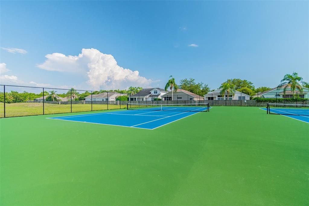 En Venta: $899,900 (4 camas, 3 baños, 3318 Pies cuadrados)