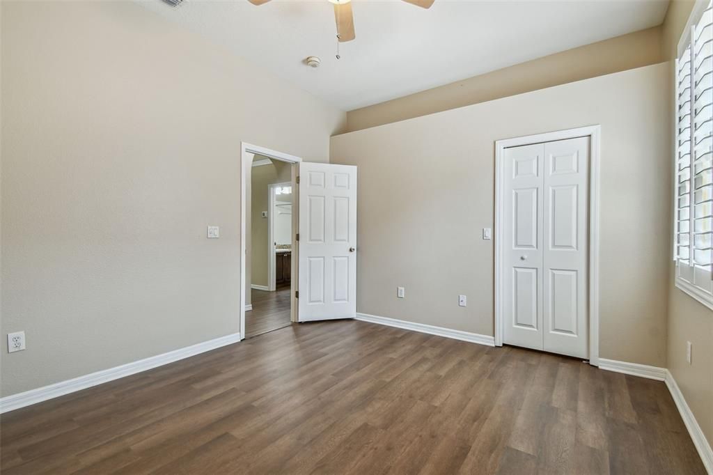 En Venta: $899,900 (4 camas, 3 baños, 3318 Pies cuadrados)