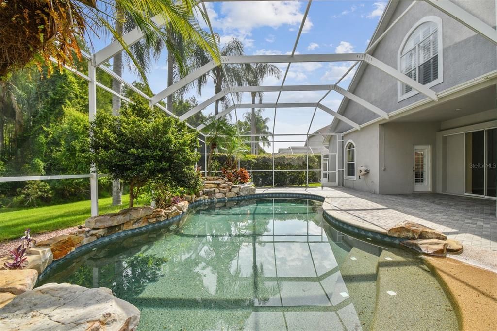 En Venta: $899,900 (4 camas, 3 baños, 3318 Pies cuadrados)