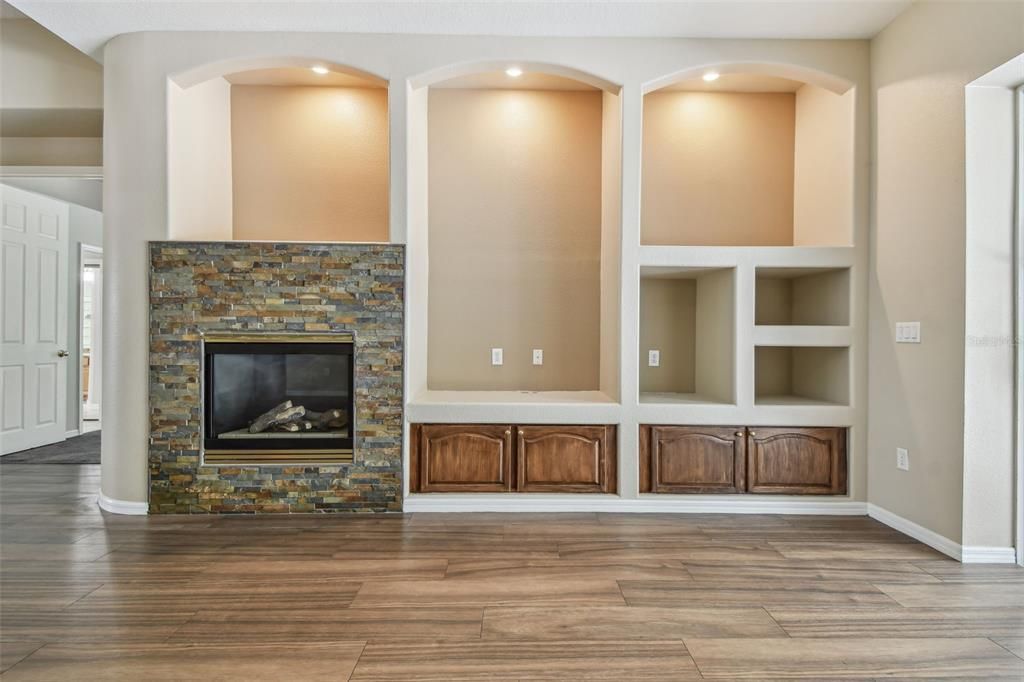 En Venta: $899,900 (4 camas, 3 baños, 3318 Pies cuadrados)