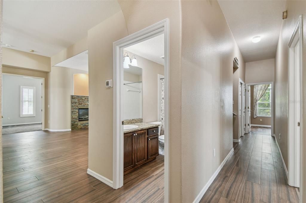 En Venta: $899,900 (4 camas, 3 baños, 3318 Pies cuadrados)