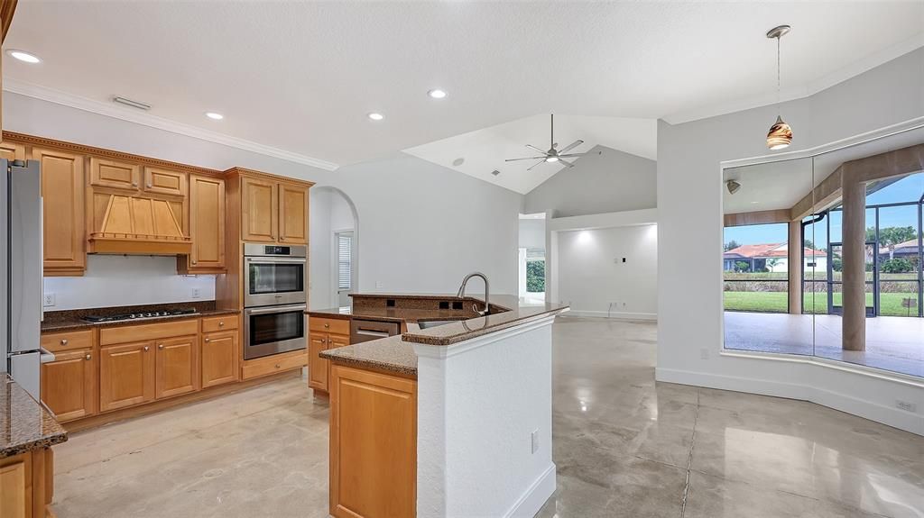 For Sale: $699,900 (4 beds, 3 baths, 2464 Square Feet)