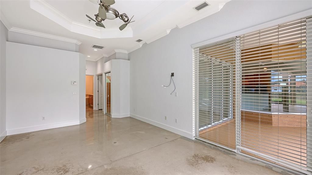 For Sale: $699,900 (4 beds, 3 baths, 2464 Square Feet)