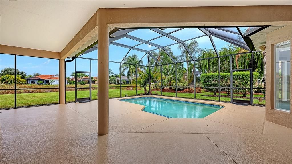 For Sale: $699,900 (4 beds, 3 baths, 2464 Square Feet)