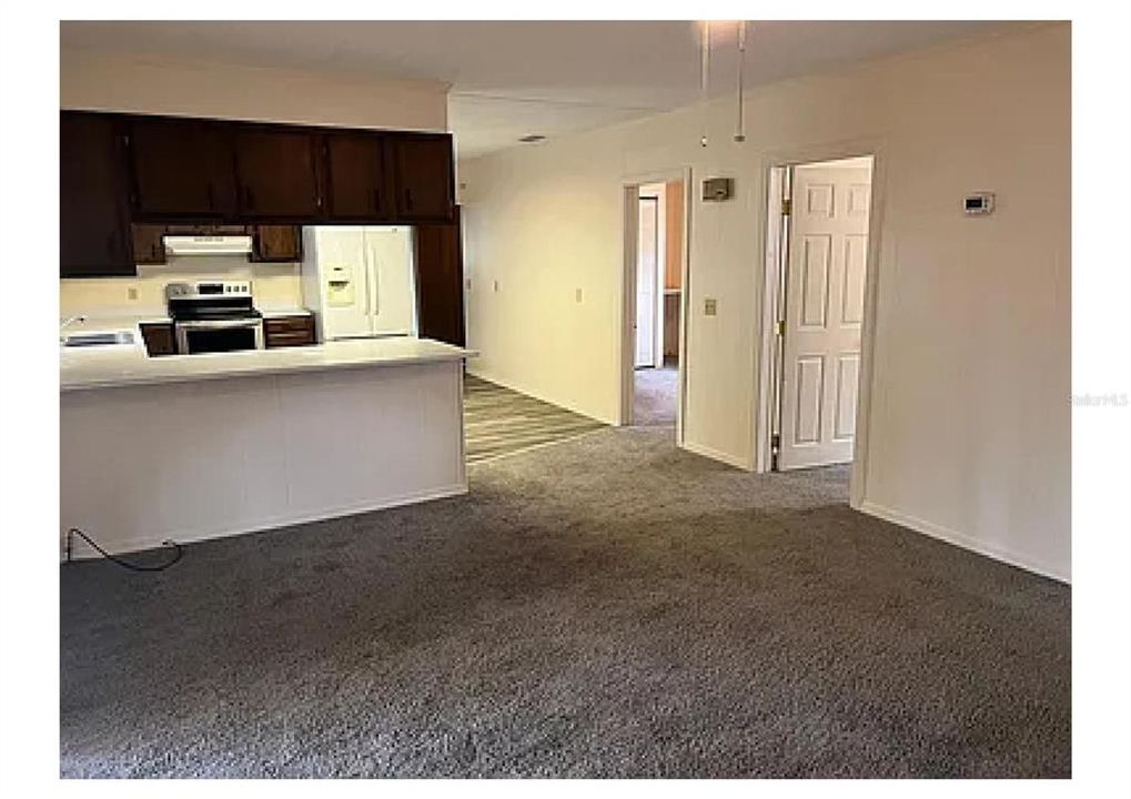 出租: $2,100 (3 贝兹, 2 浴室, 1554 平方英尺)