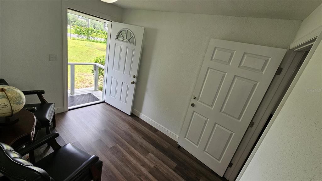 待售: $1,200,000 (0 贝兹, 0 浴室, 816 平方英尺)