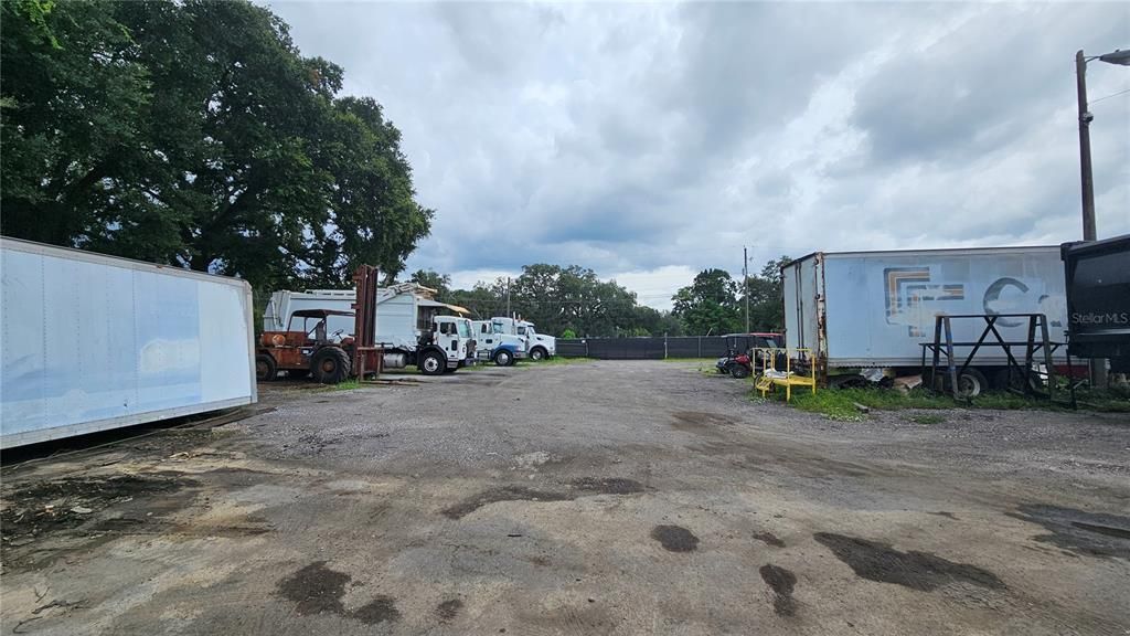 待售: $1,200,000 (0 贝兹, 0 浴室, 816 平方英尺)