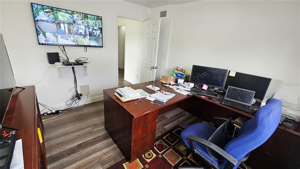 待售: $1,200,000 (0 贝兹, 0 浴室, 816 平方英尺)